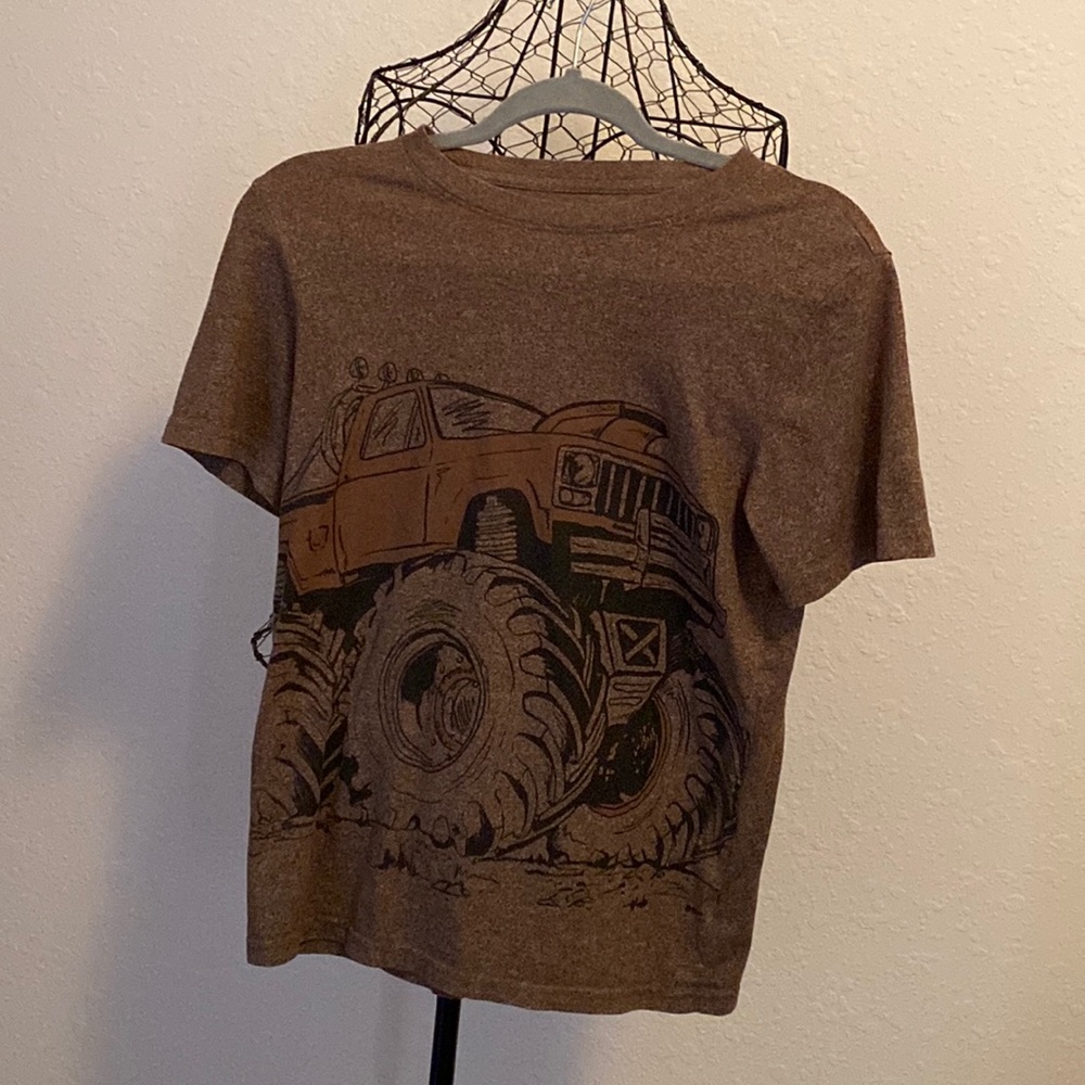 Cat and Jack brown truck boys shirt size 10-12